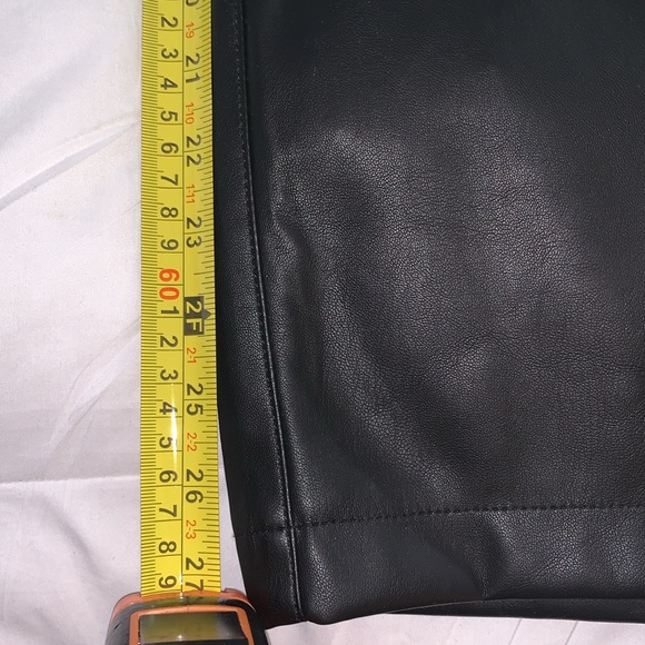 Black Faux Leather Skirt - made by Mango sz XL - Picture 7 of 9